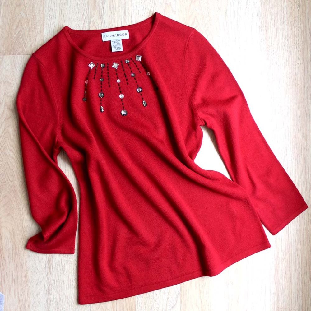 Sexy Red Embellished Sweater NWOT Flattering